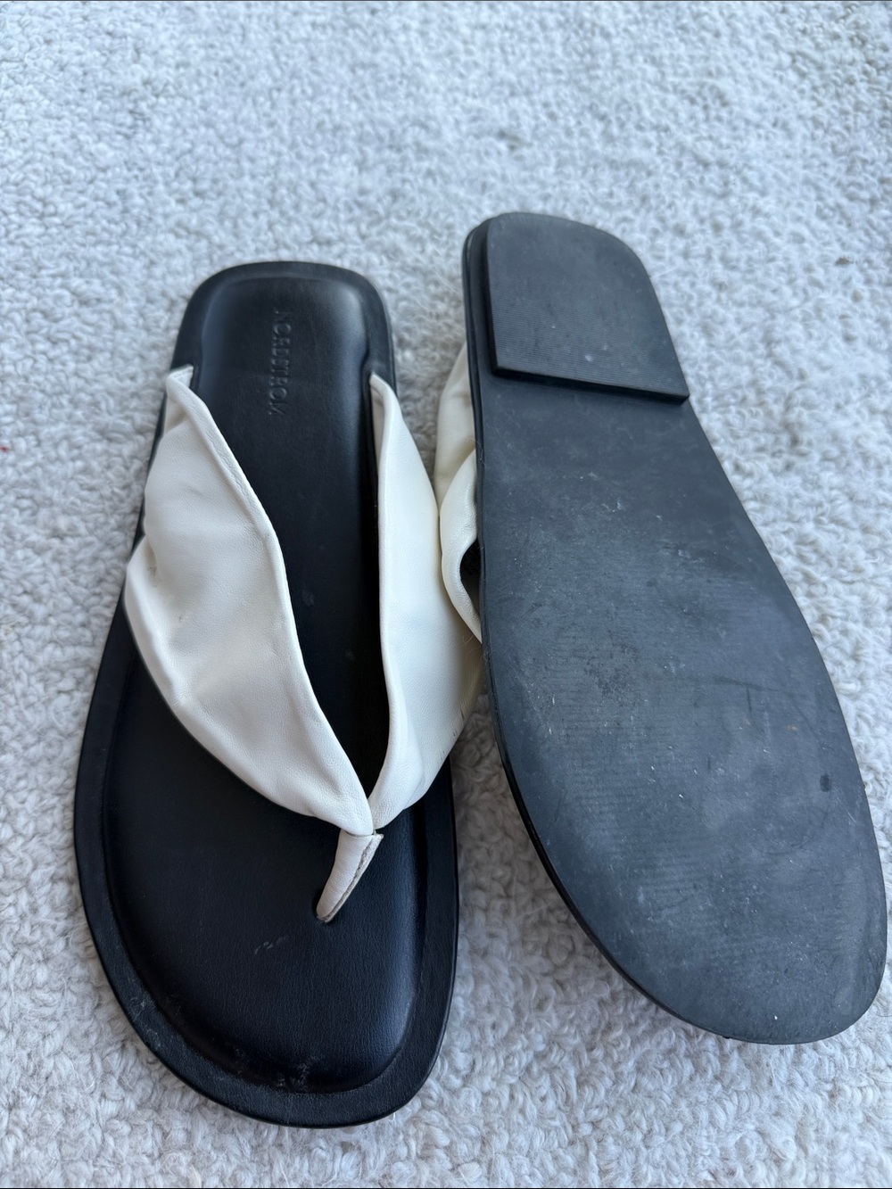 Nordstrom Black Footbed Sandals with White Padded Thong Straps - Picture 2 of 3